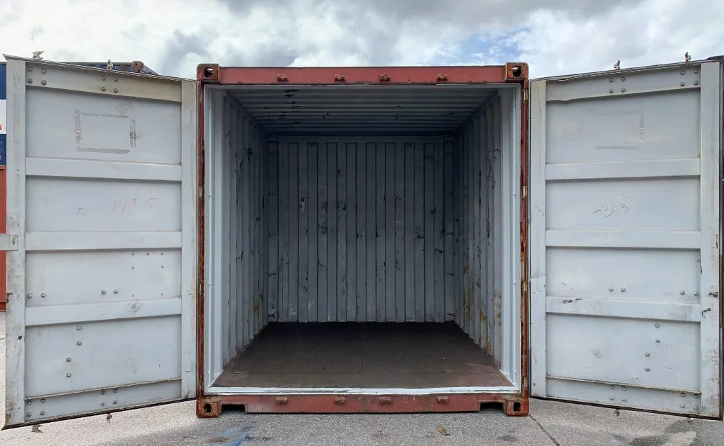 Contenedor de envío usado de 10 pies - Imagen 11